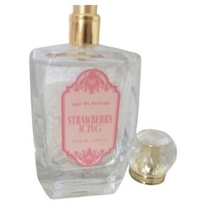 Strawberry‎ Icing Eau de Parfum 3.4 fl oz - 100 ml Women's Fragrance NEW